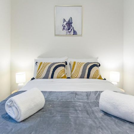 Cozy 3 Bedroom Near Hagley Park W/Garage Christchurch Exteriör bild