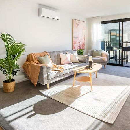 Cozy 3 Bedroom Near Hagley Park W/Garage Christchurch Exteriör bild