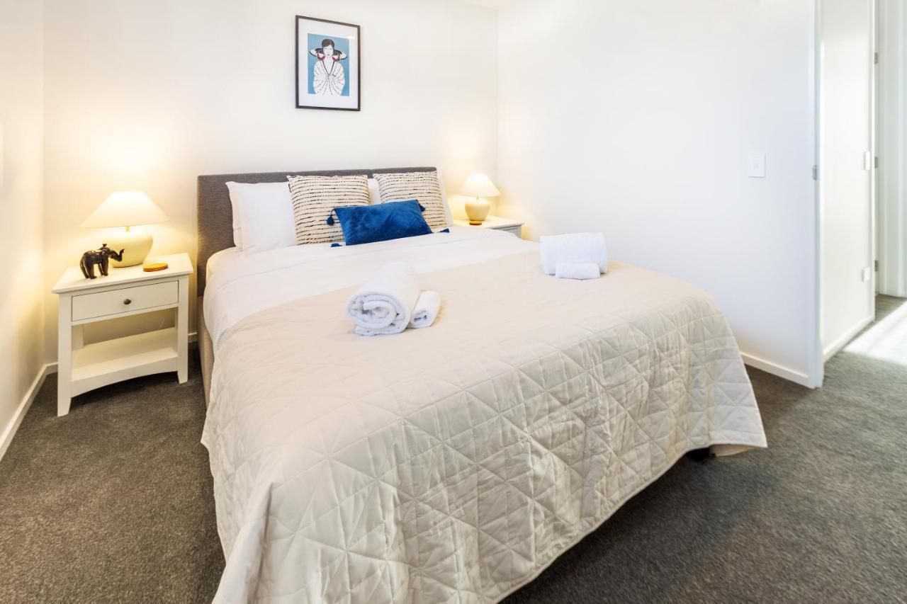 Cozy 3 Bedroom Near Hagley Park W/Garage Christchurch Exteriör bild