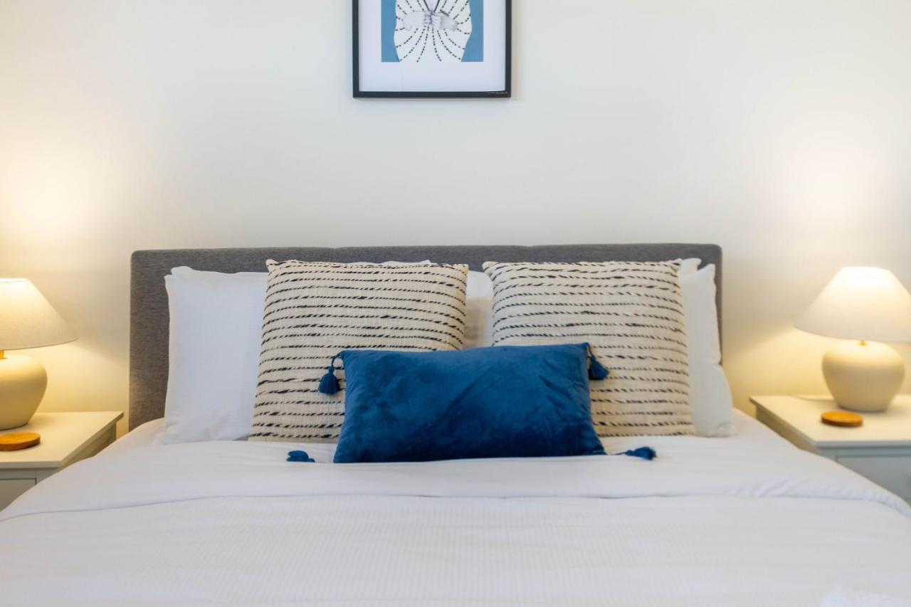 Cozy 3 Bedroom Near Hagley Park W/Garage Christchurch Exteriör bild
